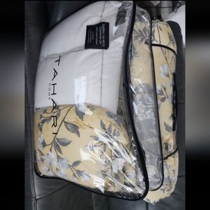 Tahari Home Queen Comforter Six Piece